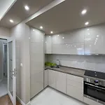 Lux بودغوريتْسا