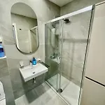 Lux بودغوريتْسا