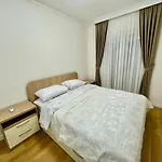 Апартаменти Lux *