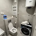 Lux شقة بودغوريتْسا