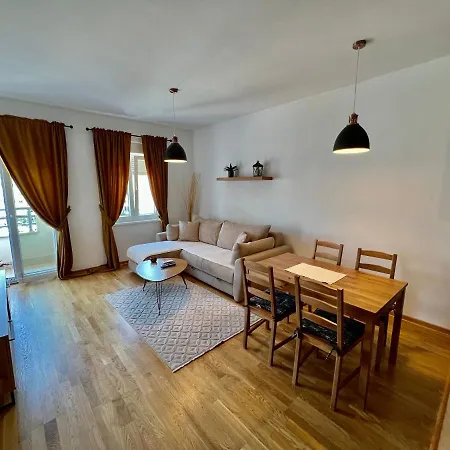 Apartment Lux